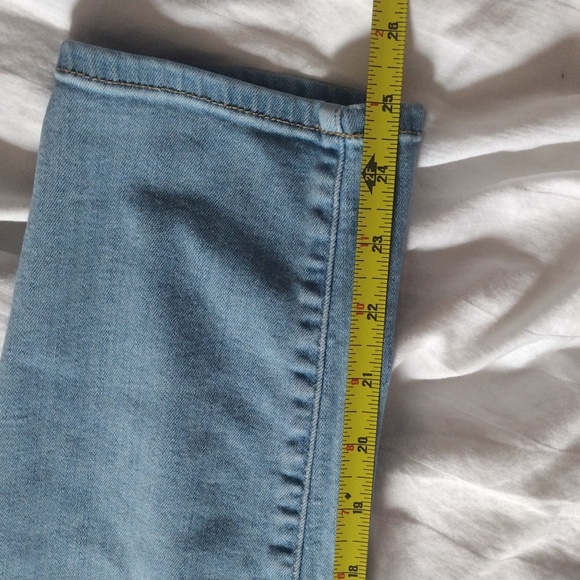 Universal Thread Jeans - Picture 9 of 10